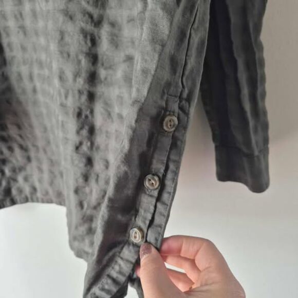 J. Jill Oversized Green Top Size L Slightly Sheer 100% Cotton Collared V Neck - Picture 3 of 6